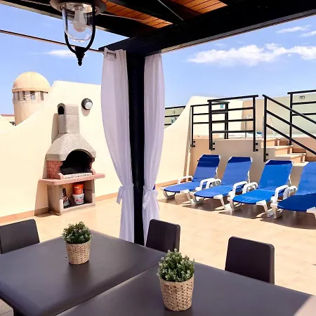 Playa Paraíso ático Vistas Al Mar Piscina Privada Solarium Wifi Y Parking Gratuito Primera Linea De Playa Apartamento